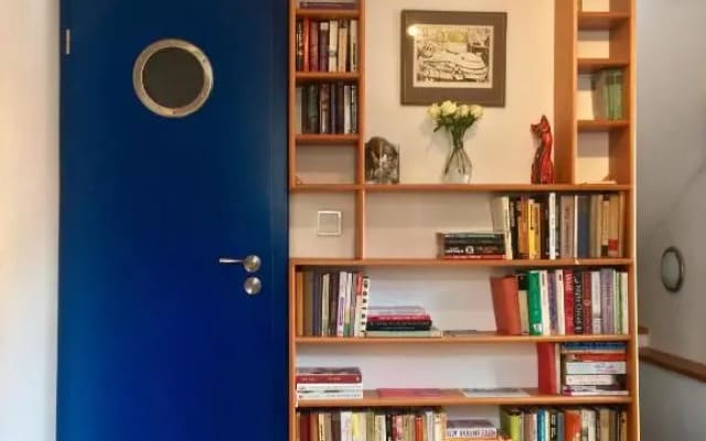 Apartment 23