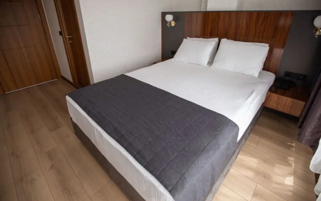 Med Airport Hotel