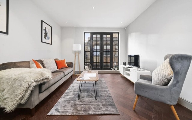 2 Bed Lux Apartment Near Central London Free Wifi