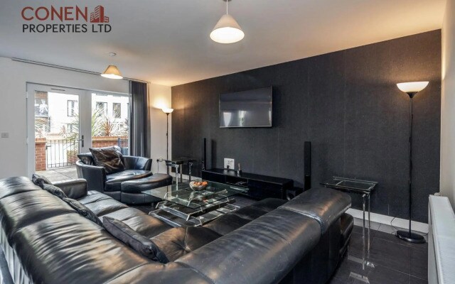 CONEN Image Two Apartment