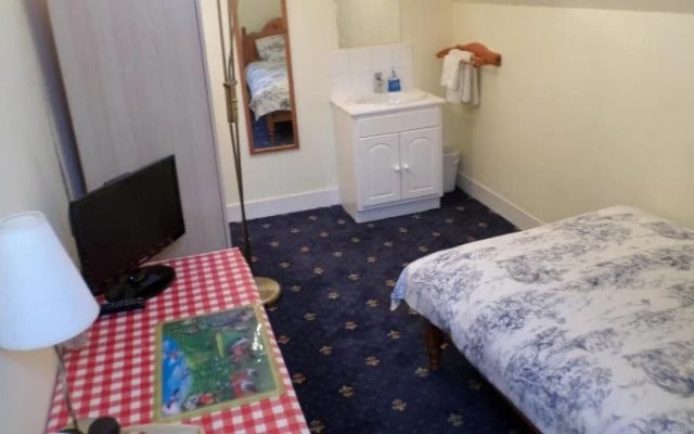 Atini Guest House