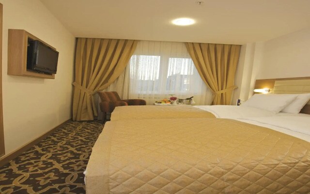 The City Hotel