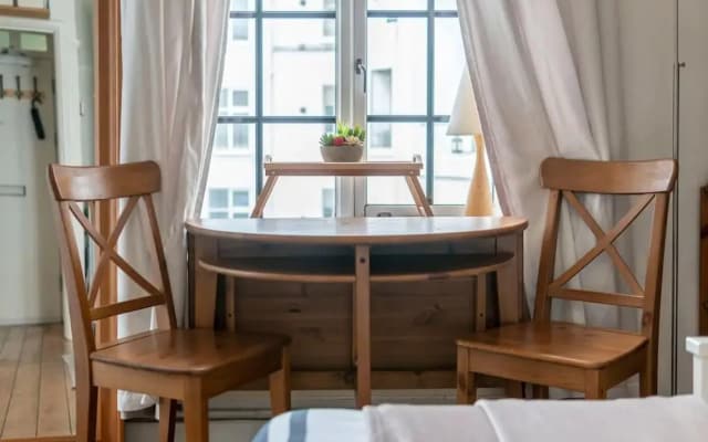Plush Studio Flat in White City