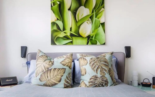 Loft in Clapham Junction Accommodates 4