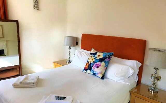 Bentinck Hotel