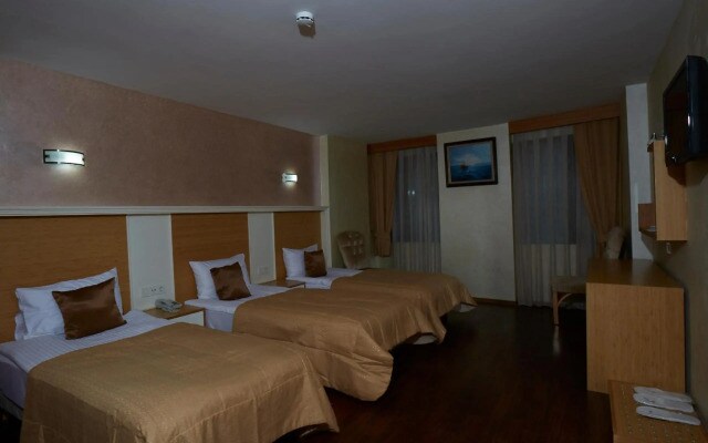 Ilkbal Deluxe Hotel & Spa