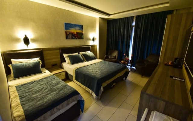 Restwon Suit Hotel
