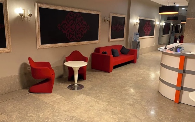 Aderans Hotel