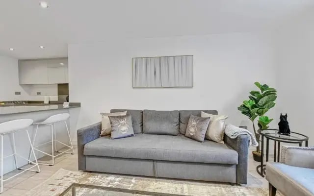 St Martins House Luxury 2 Bedroom Apartments Ruislip