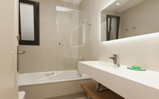 SAGRADA FAMILIA Sagrada Familia Luxury Flat for 6