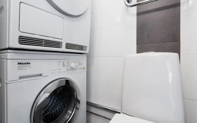 WeHost Messeniuksenkatu 10