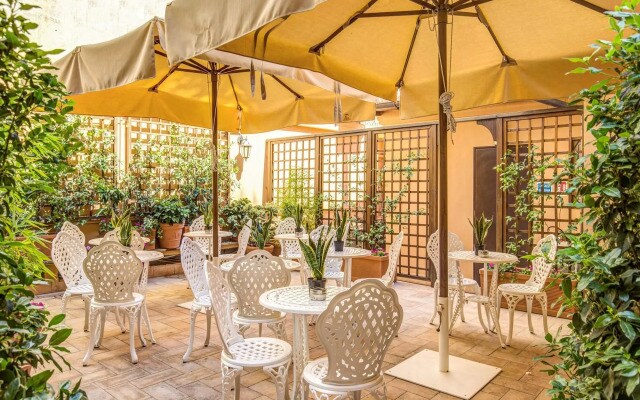 Charme Spagna Boutique Hotel