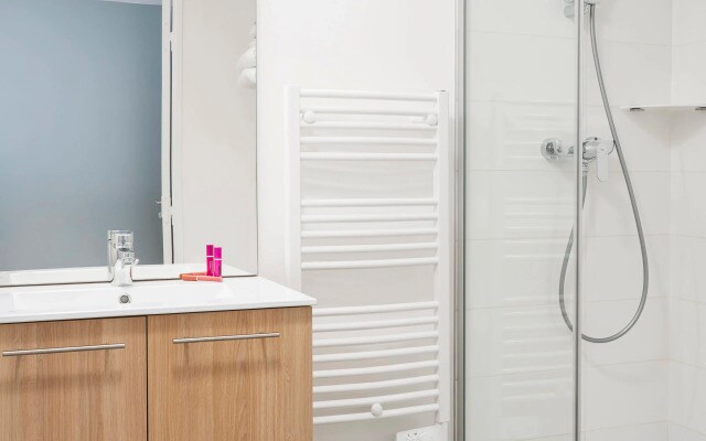 Отель Residhome Quai d'Ivry