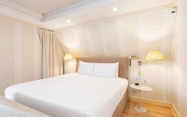 The Heart of Chelsea - Modern Bright 4bdr Home With Gym Parking Patio