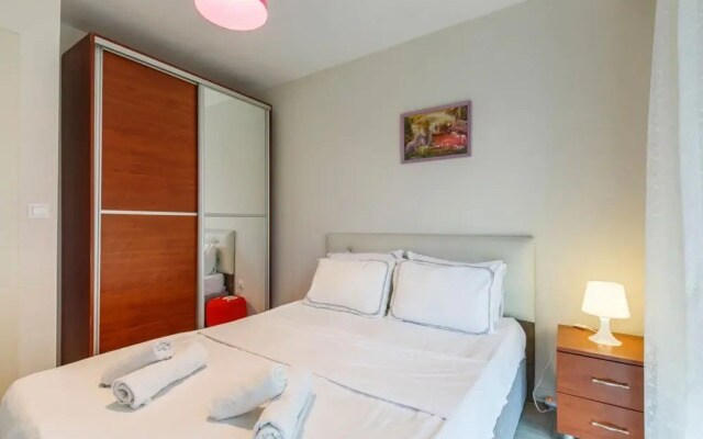 Cozy Flat Near Public Transportation in Tuzla