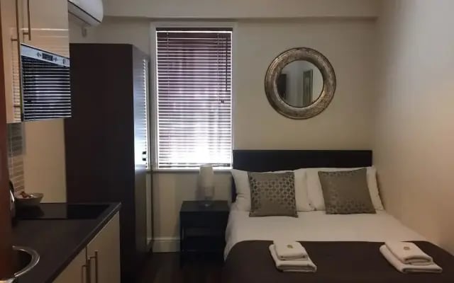 Aviva Guest House