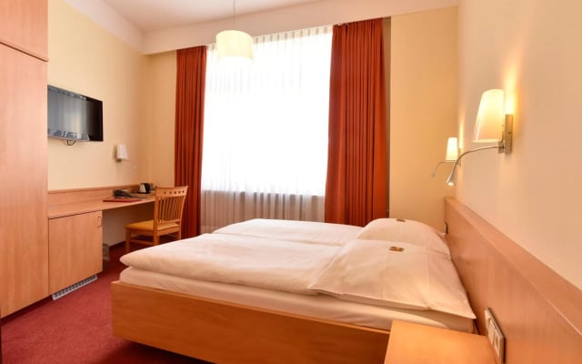 Hotel Adria München