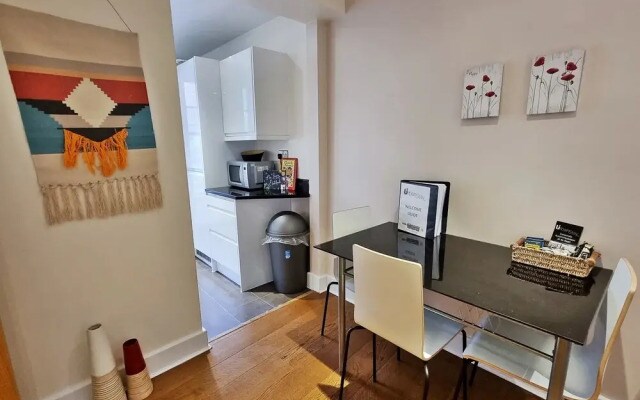 Urban Stay Artillery Lane Apartments