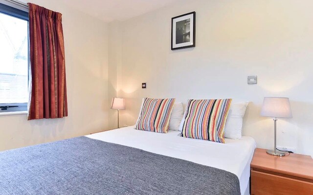 Deluxe London Bridge Apartment