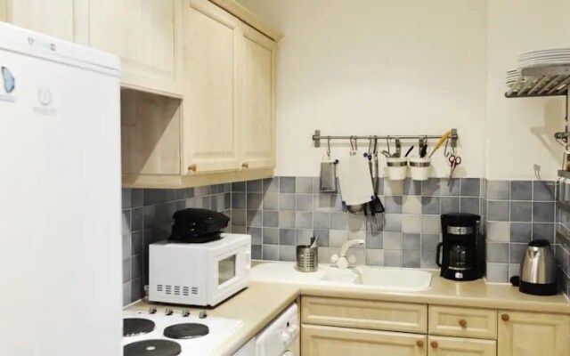 Grange Road Halldis Apartment