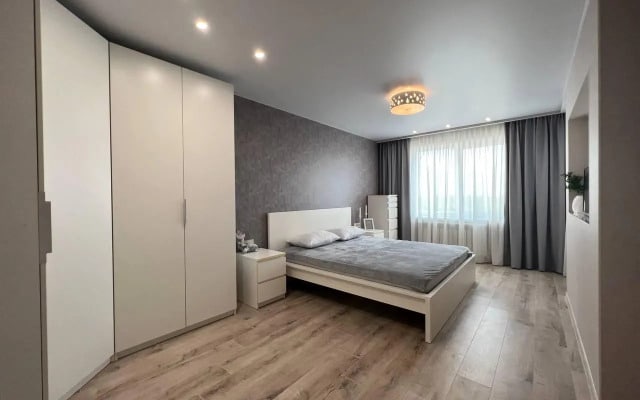EasyRent на улице Тухачевского 84