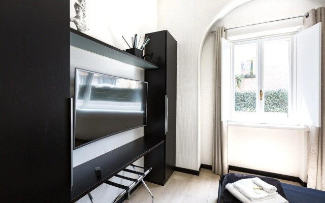 LUX- Spanish Steps 60A Luxury Suite Apartment