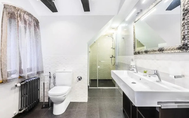 Rentapart Oldtown Apartments