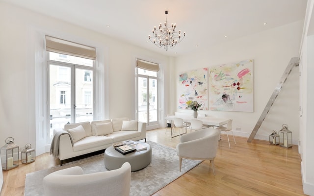 The Stunning Chelsea Gem - CCBE