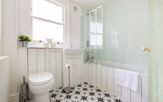 The Camberwell Secret - Alluring 3bdr House With Garden