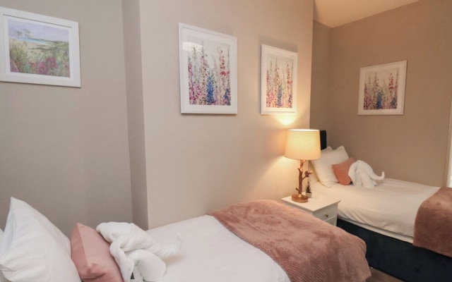 Blackburn Heights Apartment