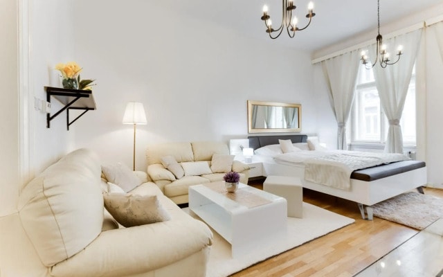 Diamond Riverside Apartment in the Heart of Prague