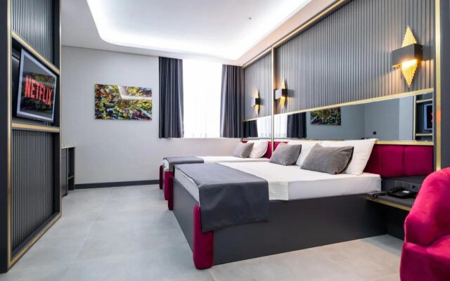 216 Prestige Hotel