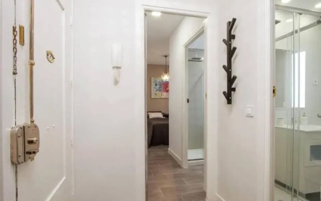 Sensacional Apartamento Junto a Palacio Real by Batuecas