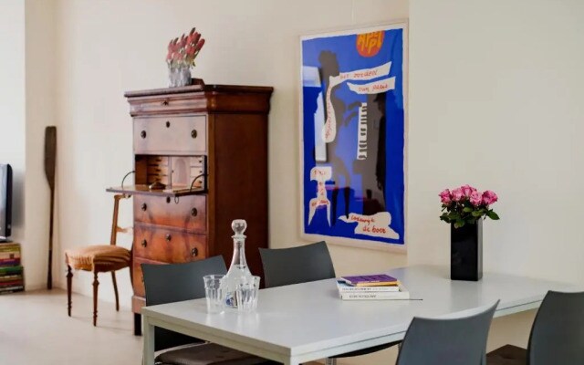 Canal View Apartment - Jordaan