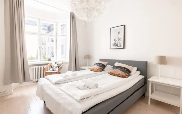 2ndhomes Beautiful & Modern 1BR Home with Central Location