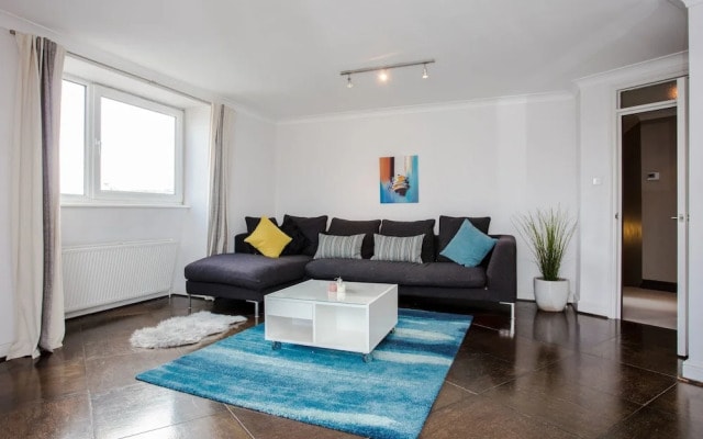 Bright, Modern 2 Bed in Maida Vale