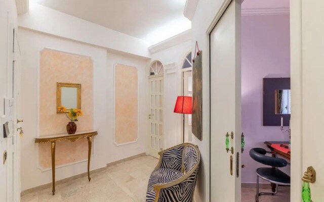 Apartment in Rome With Balcony