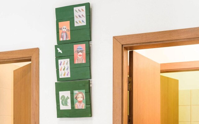 Downtown Forest Hostel & Camping