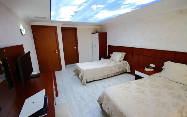Safir Hotel