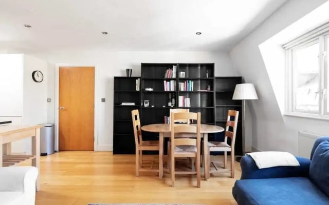 Modern 2bed 2bath Near the Oval