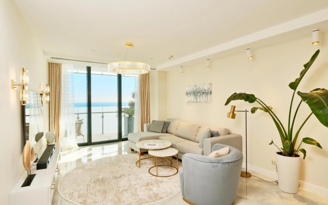 Sun Apartments АК Карат 17