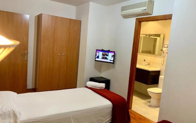 Hostal Madrazo