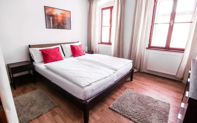 Tylova Apartments