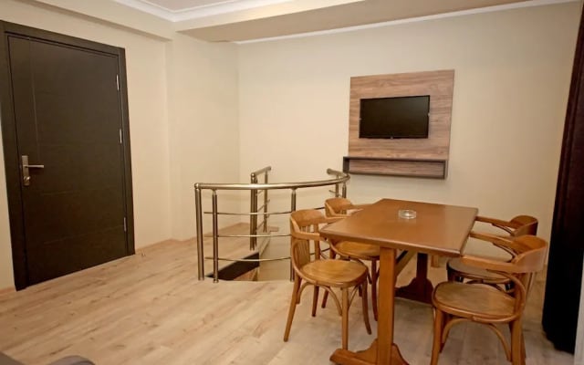Taksim Corner Suite