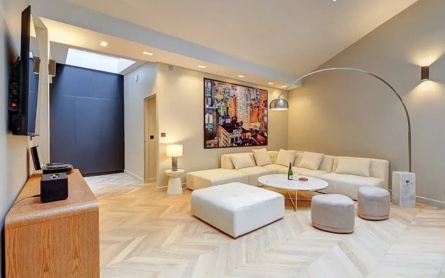 Elegant Apartment With Ac-3br-10p-place des Vosges