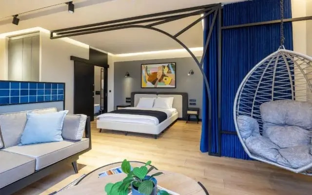 Upside Apartments