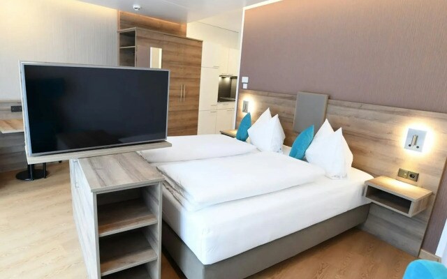 WESTSIDE Hotel Garni