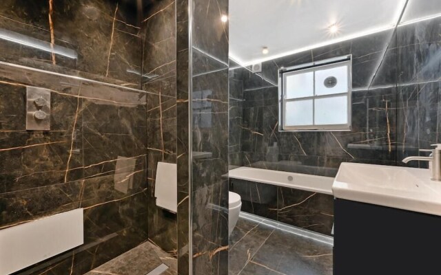 City Chic London Apartment With 2 Bedrooms