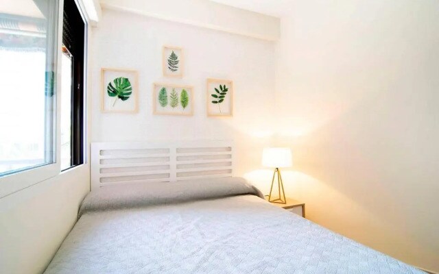 Beautiful Apartment next to Santiago Bernabeu by Batuecas