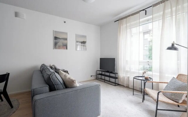 Homelike 1BR Apt with Sauna & Balcony at Pyynikki